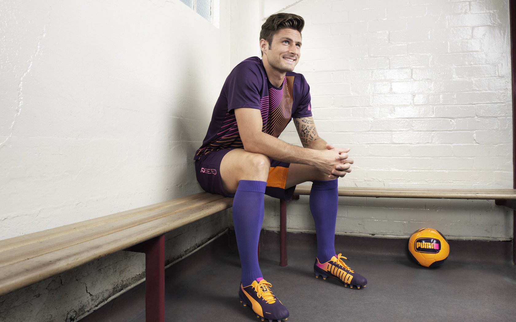 _赛事现场的灯光与音效技术创新_,正规赛事中对灯光的要求